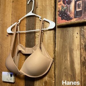 Hanes Women's Beige Bra